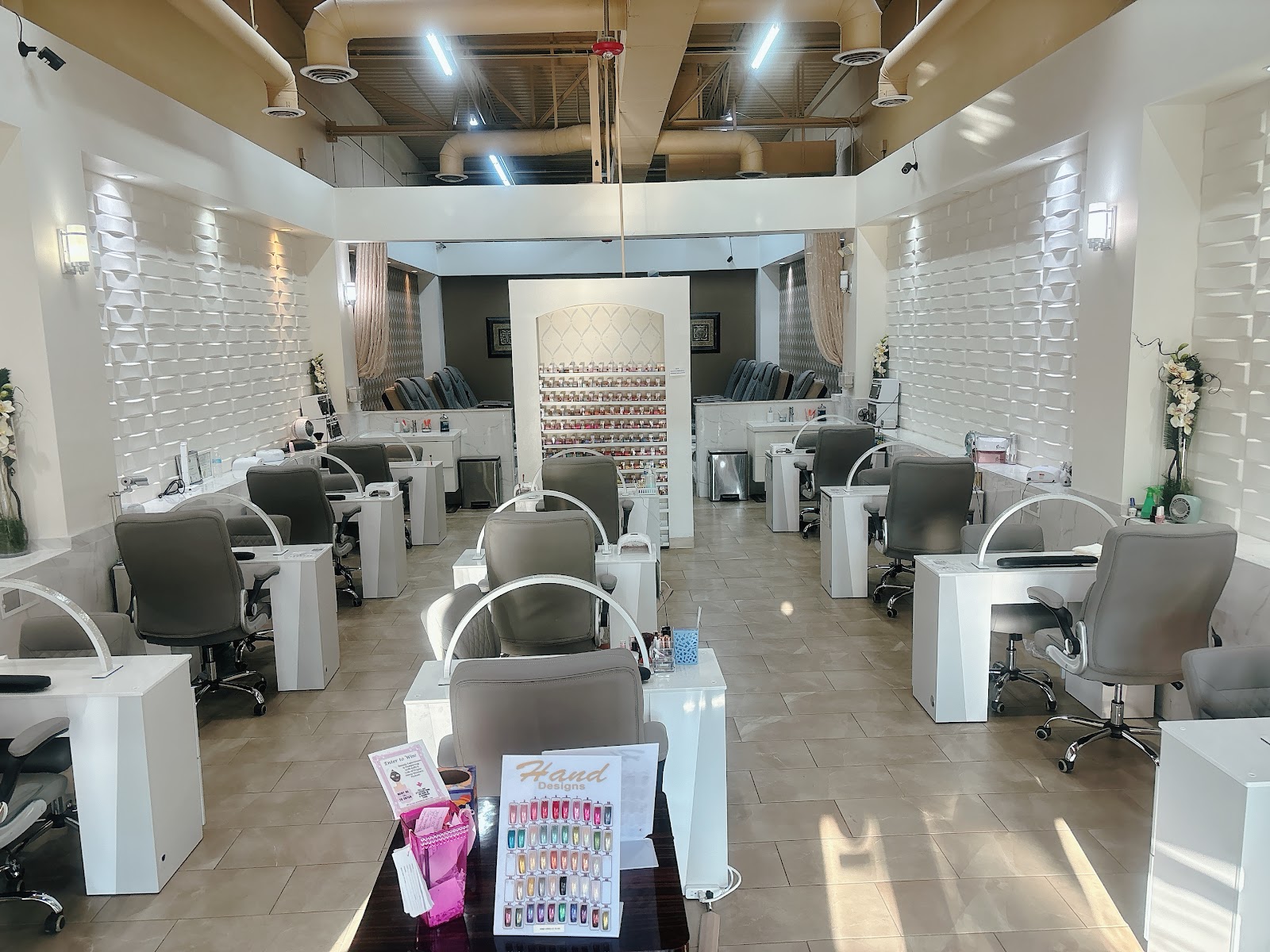 Polished Nail Salon nail photo 5